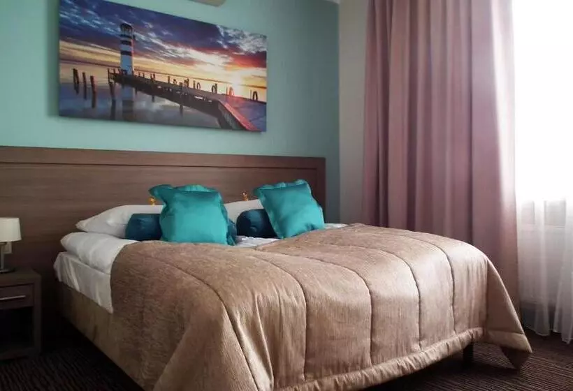 호텔 Gromada Arka Lux