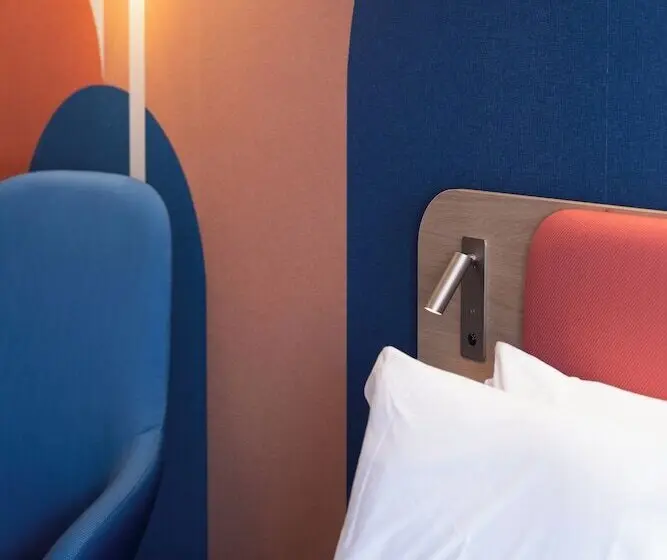 هتل Holiday Inn Express And Suites Lisbon Principe Real By Ihg