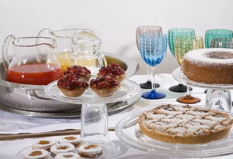 ホテル La Minerva