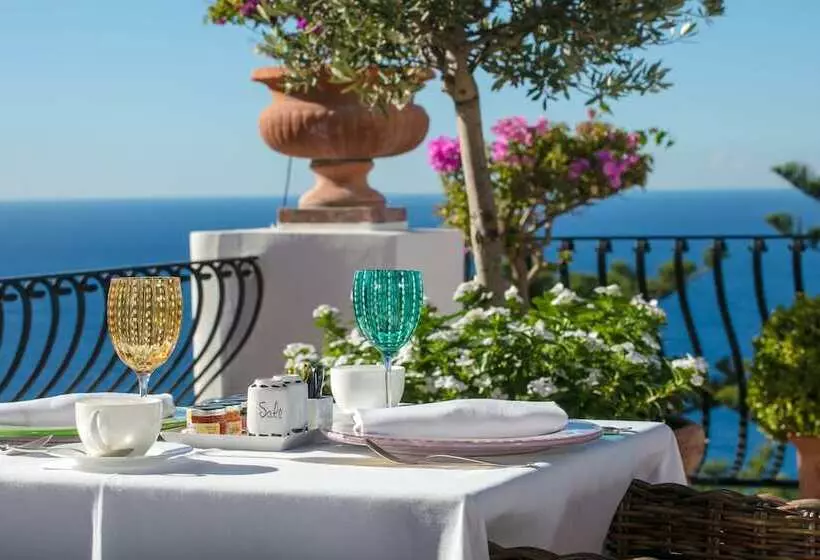 ホテル La Minerva