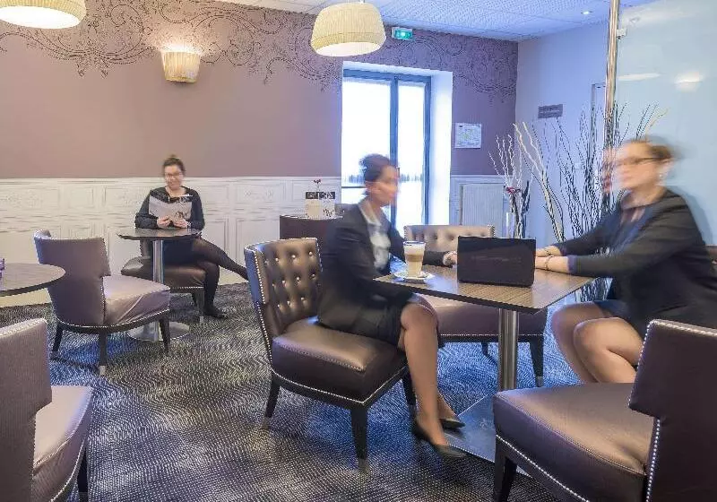 هتل Mercure Tours Centre Gare Et Congres