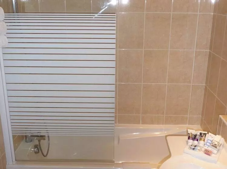 هتل Mercure Tours Centre Gare Et Congres