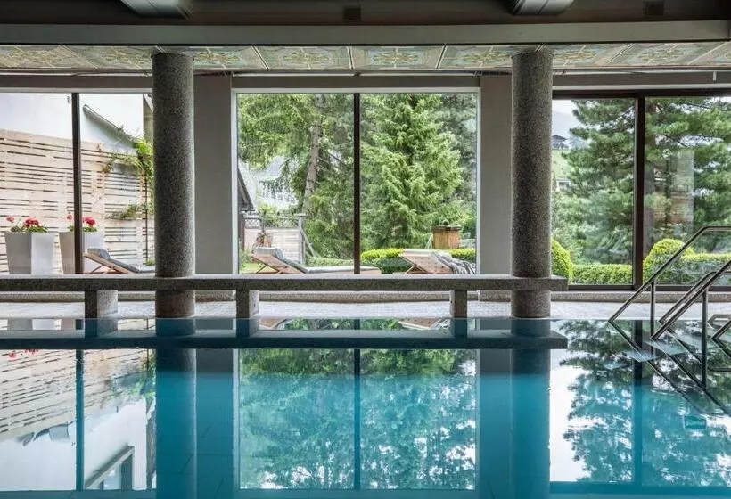 ホテル Nationalpark Lodge Grossglockner