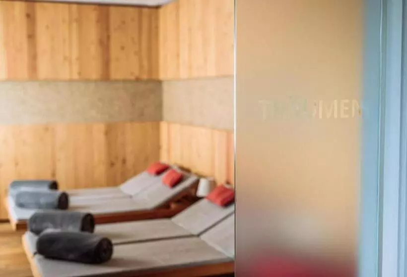 ホテル Nationalpark Lodge Grossglockner