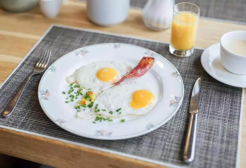 ホテル Nationalpark Lodge Grossglockner