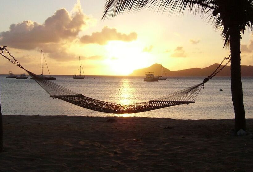 هتل Oualie Beach Resort