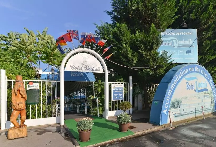 Botel Vodnik