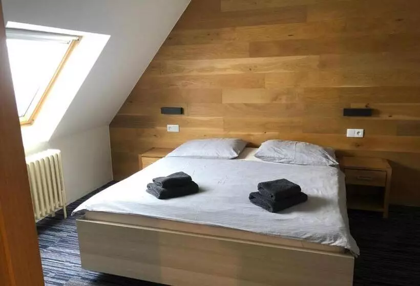 Hotel žalý Apartmány