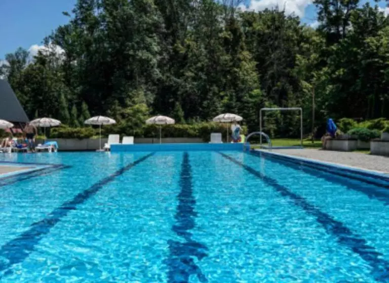 فندق Belaria Resort   Wellness, Bazén