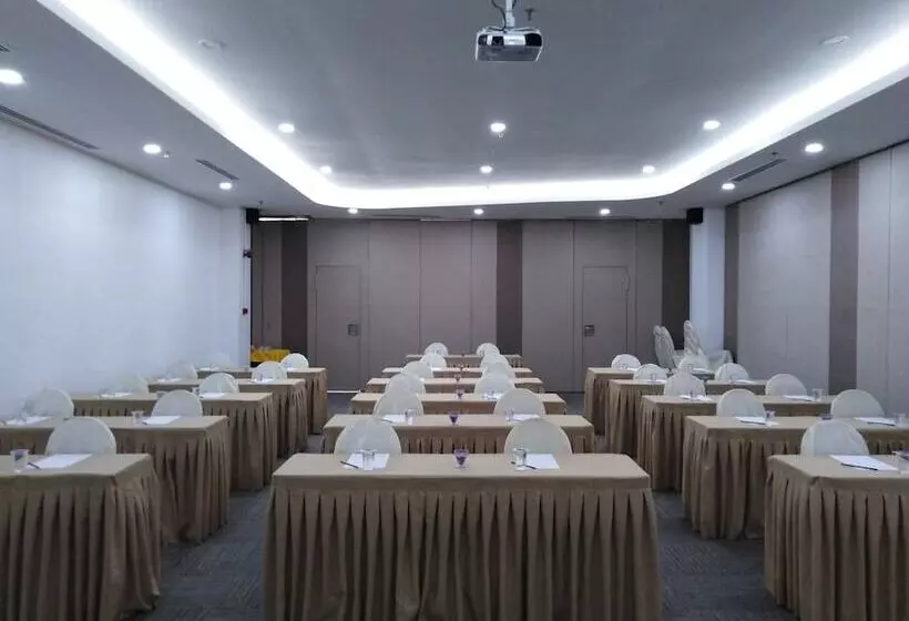 בית מלון כפרי Langkasuka