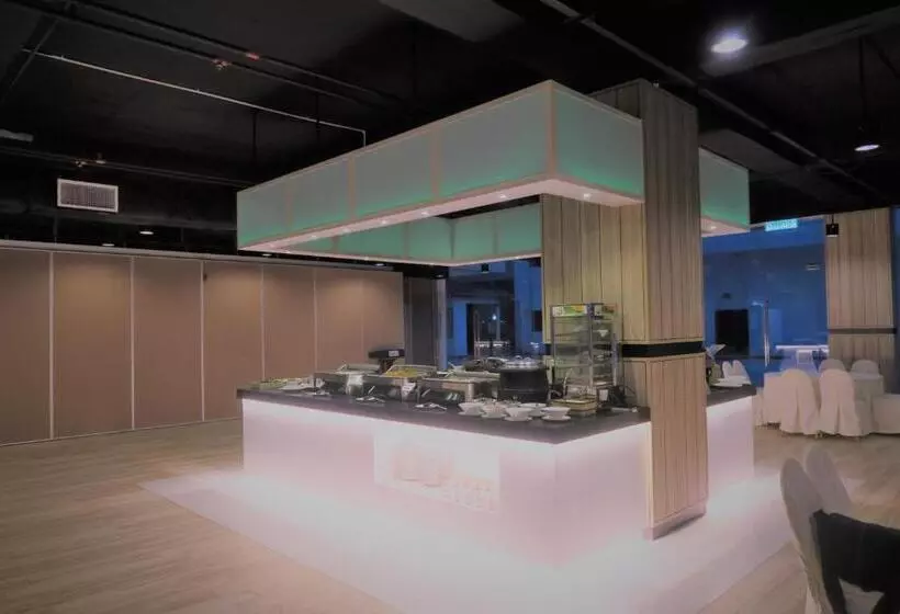 בית מלון כפרי Langkasuka