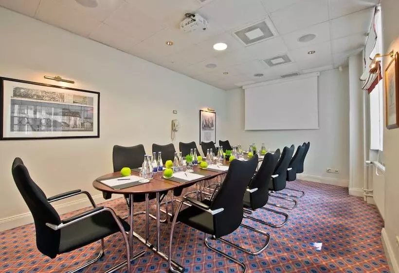 Radisson Collection Astorija Hotel, Vilnius