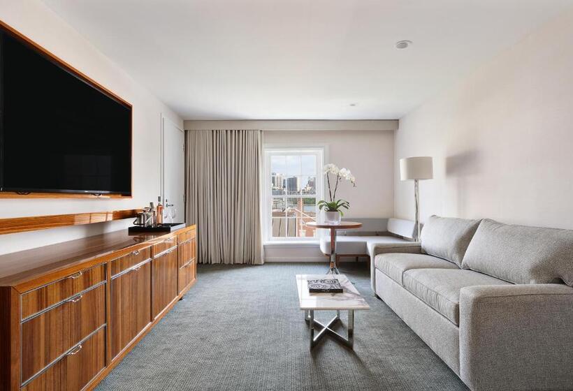 33 Hotel, New York City, Seaport