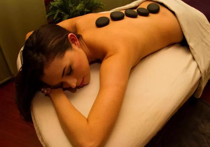 בית מלון כפרי Alyeska Resort