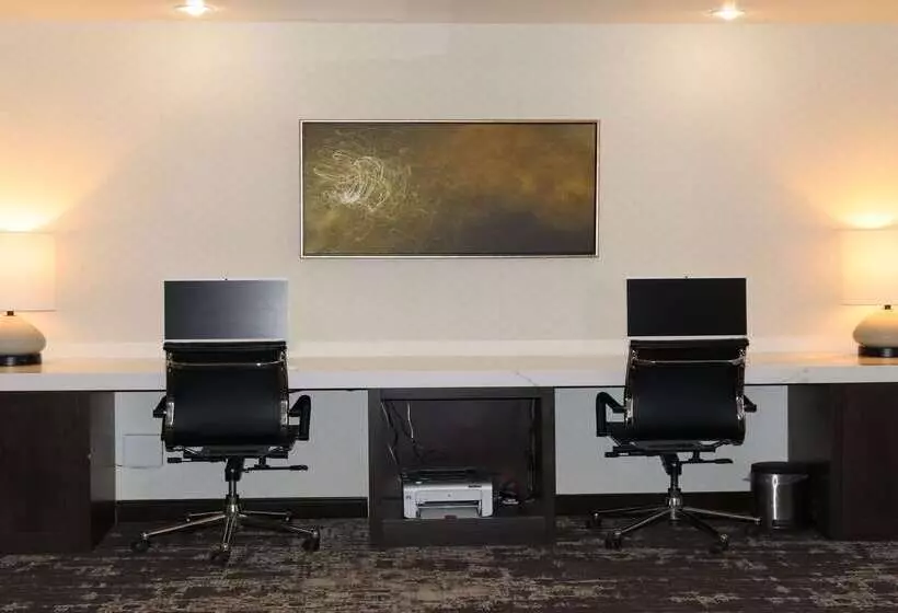 Отель Best Western Porterville Inn