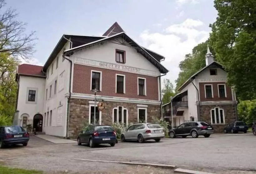Hotelli Na Kocandě