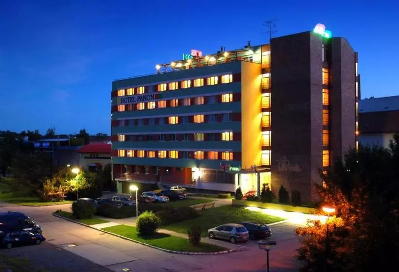 ホテル Panon