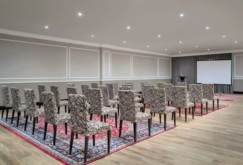 Premier Hotel Cape Town