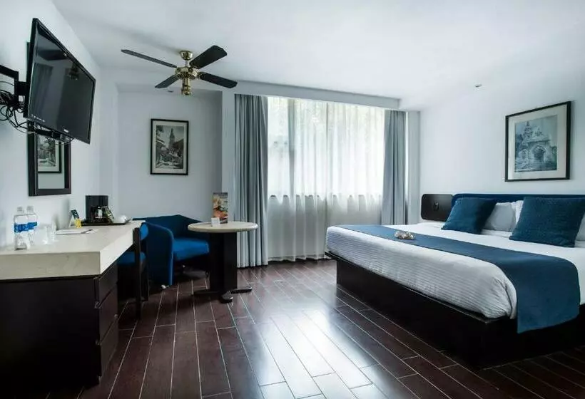 فندق Real De Puebla