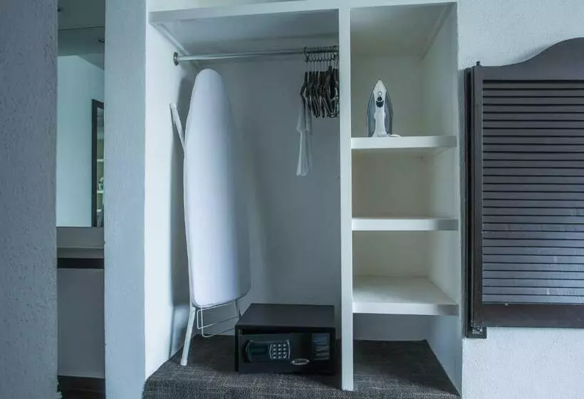 فندق Real De Puebla