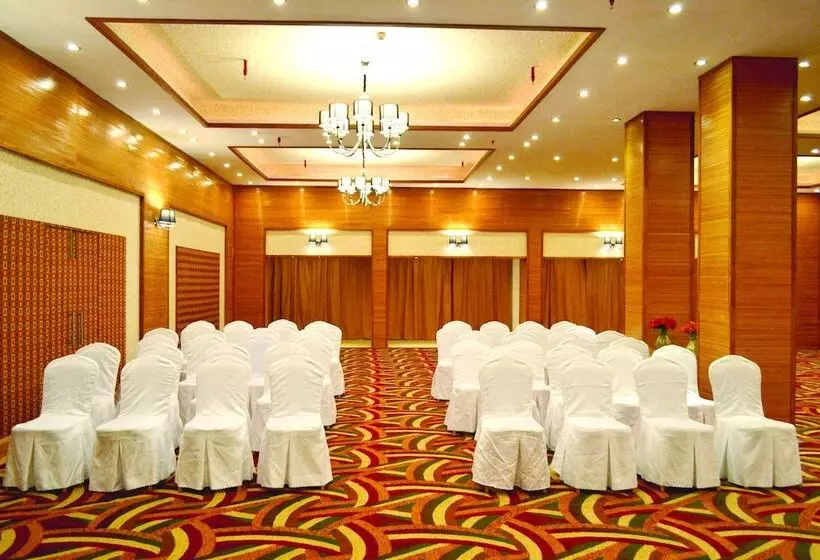 Hotel Sinclairs Retreat Ooty