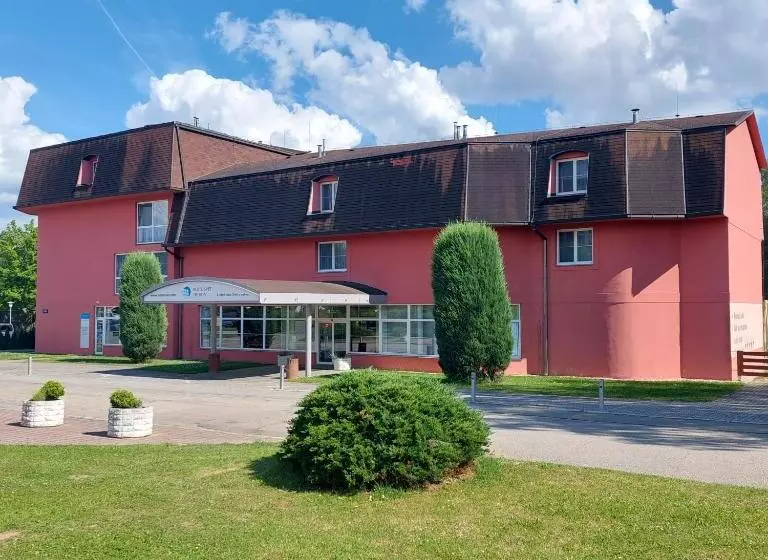 בית מלון כפרי Svět