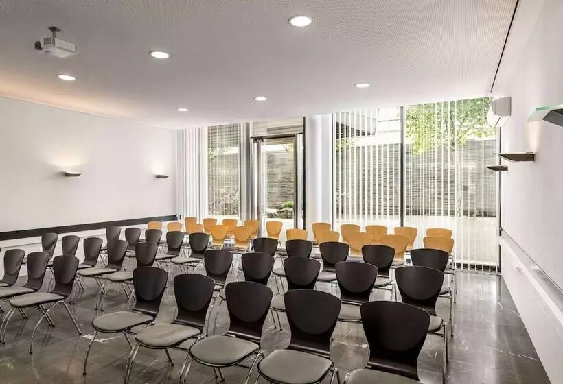 فندق Vienna House By Wyndham Martinspark Dornbirn