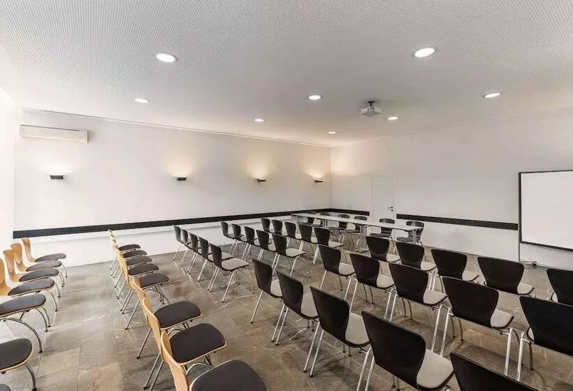 فندق Vienna House By Wyndham Martinspark Dornbirn