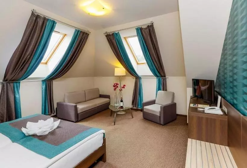 ホテル Villa Völgy Wellness & Konferencia