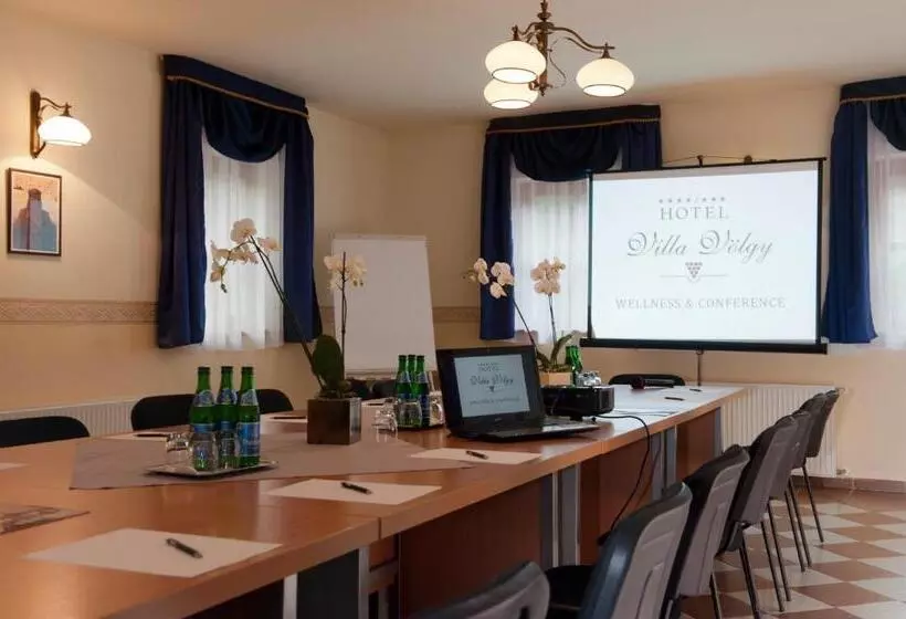 ホテル Villa Völgy Wellness & Konferencia