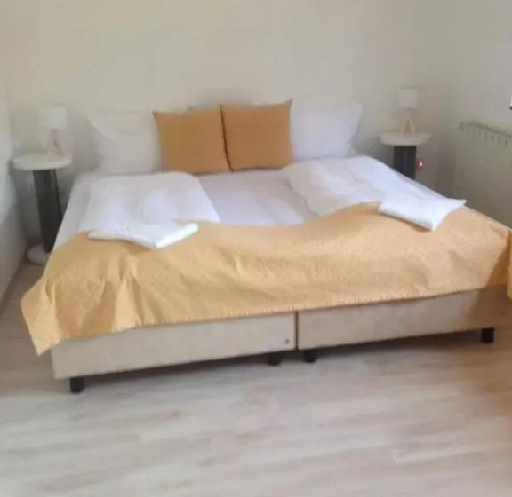 ホテル Gloria Budapest City Center