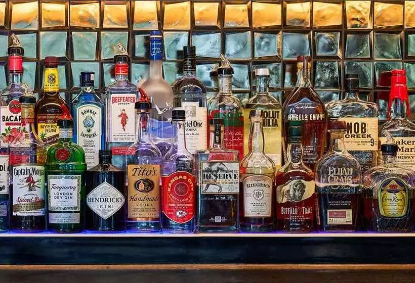 فندق Hilton Kansas City Country Club Plaza