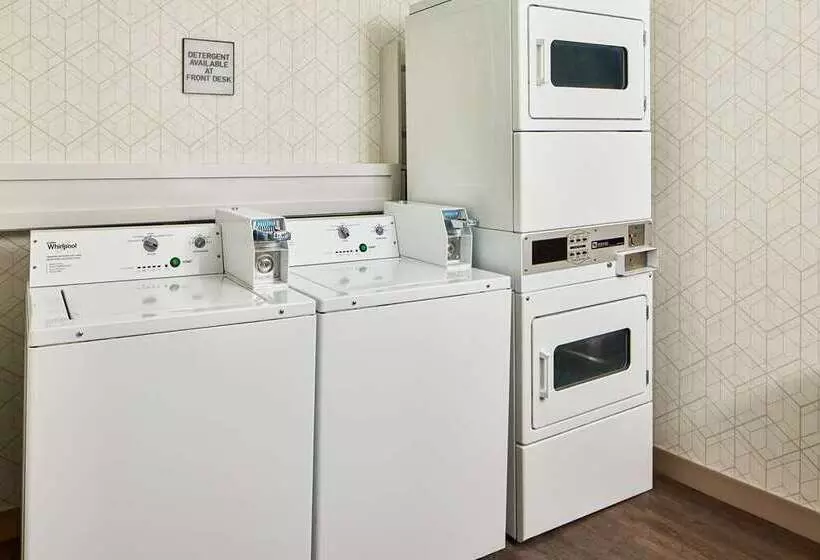 فندق Hilton Kansas City Country Club Plaza