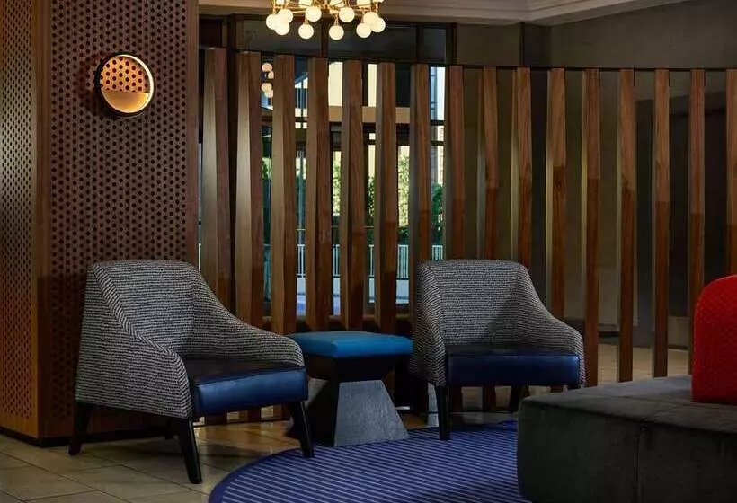 فندق Hilton Kansas City Country Club Plaza