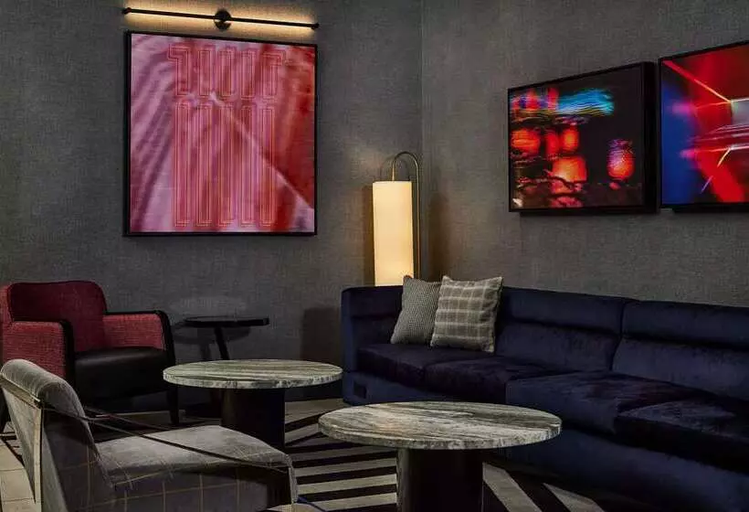 فندق Hilton Kansas City Country Club Plaza