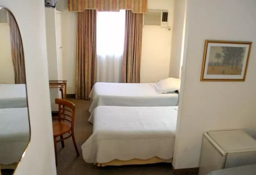 ホテル Mediterraneo