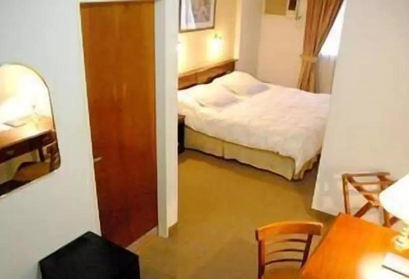 ホテル Mediterraneo