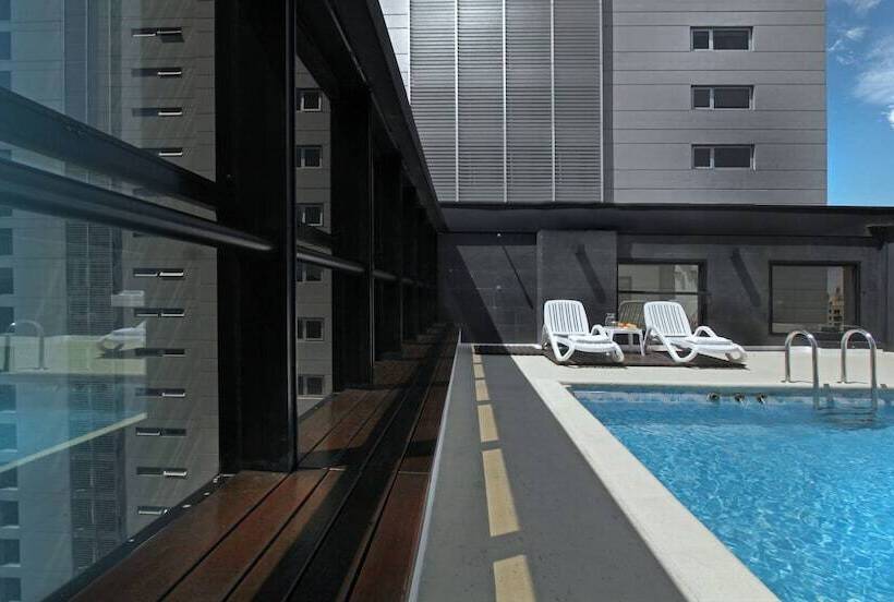 בית מלון כפרי Ramada By Wyndham Buenos Aires Centro