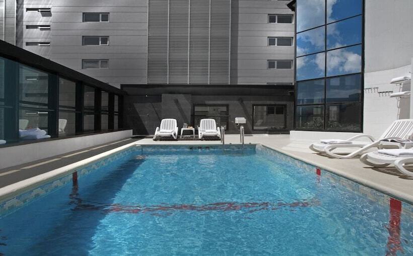 בית מלון כפרי Ramada By Wyndham Buenos Aires Centro