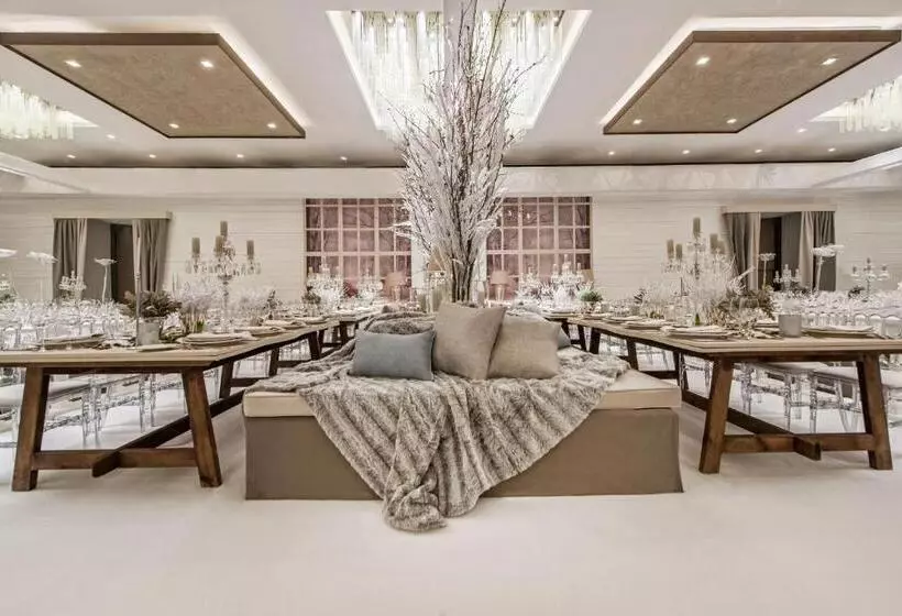 Hotel Renaissance Polat Istanbul