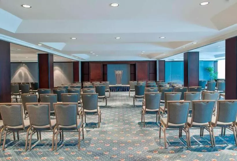 Hotel Renaissance Polat Istanbul