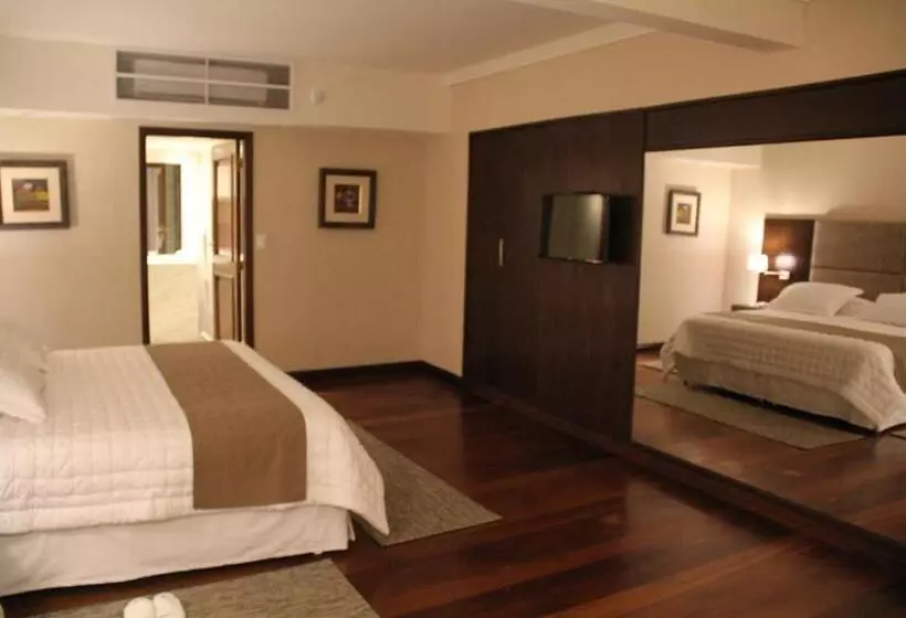 Szálloda Yacht & Golf Club Paraguayo, A Tribute Portfolio Resort