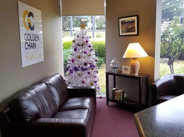 호텔 Ringwood Lake Inn