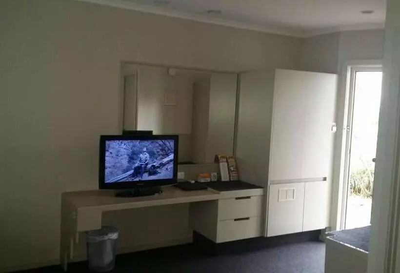 호텔 Ringwood Lake Inn