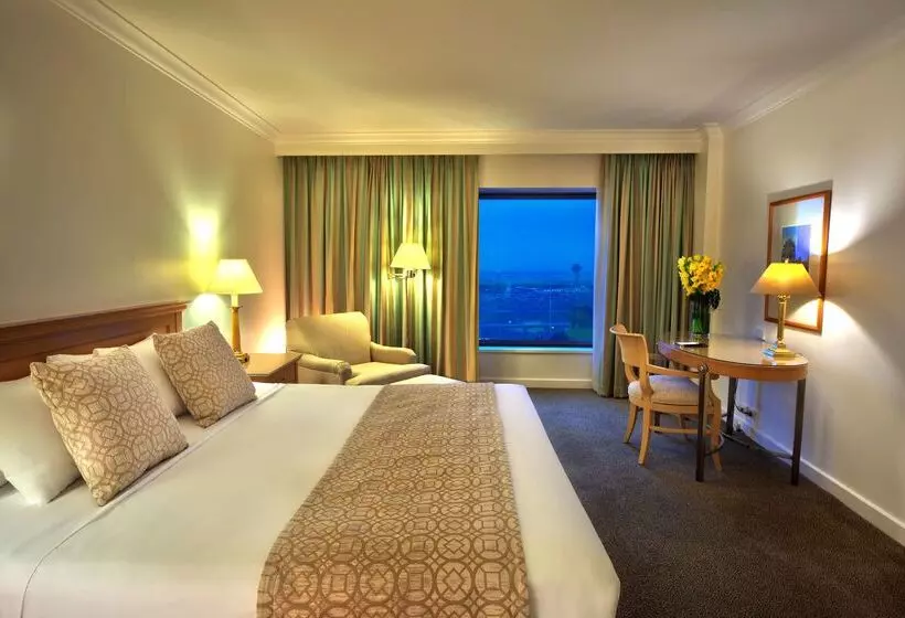Stamford Plaza Sydney Airport Hotel & Conference Centre