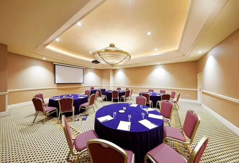 Stamford Plaza Sydney Airport Hotel & Conference Centre