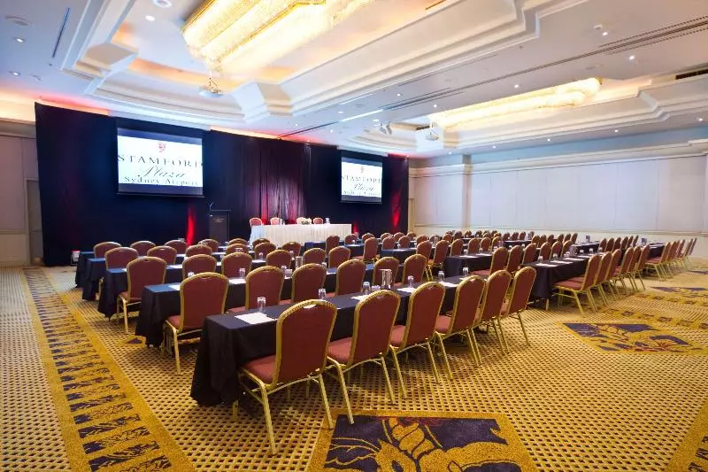 Stamford Plaza Sydney Airport Hotel & Conference Centre