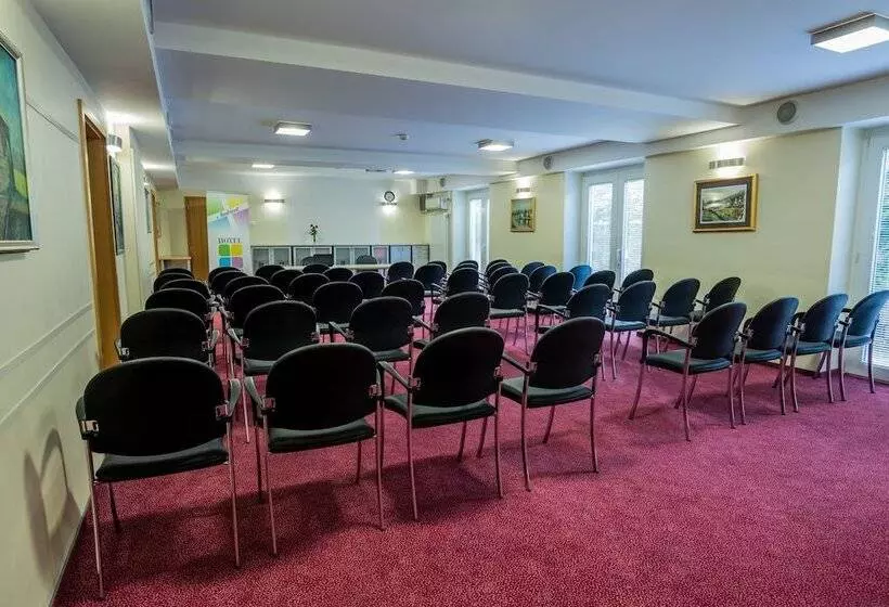 هتل Tabor Maribor