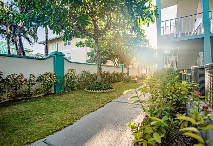 Seven Mile Beach Resort & Club