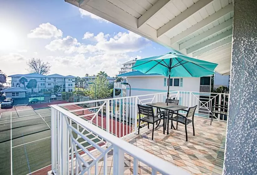 Seven Mile Beach Resort & Club